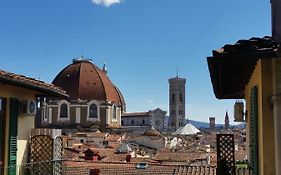 Sweetly Home In Florence